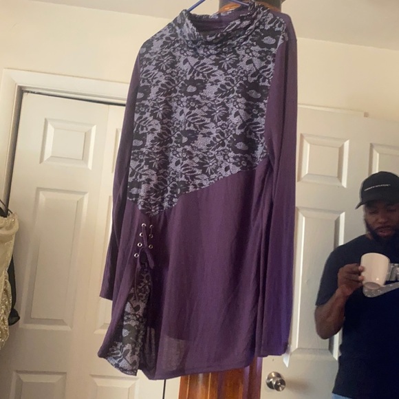 Purple blouse 2 different patterns tie dow - Picture 1 of 4